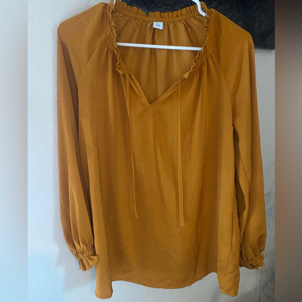 Old navy tall blouse size small